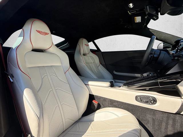 Used 2025 Aston Martin V8 Vantage Coupe image 11