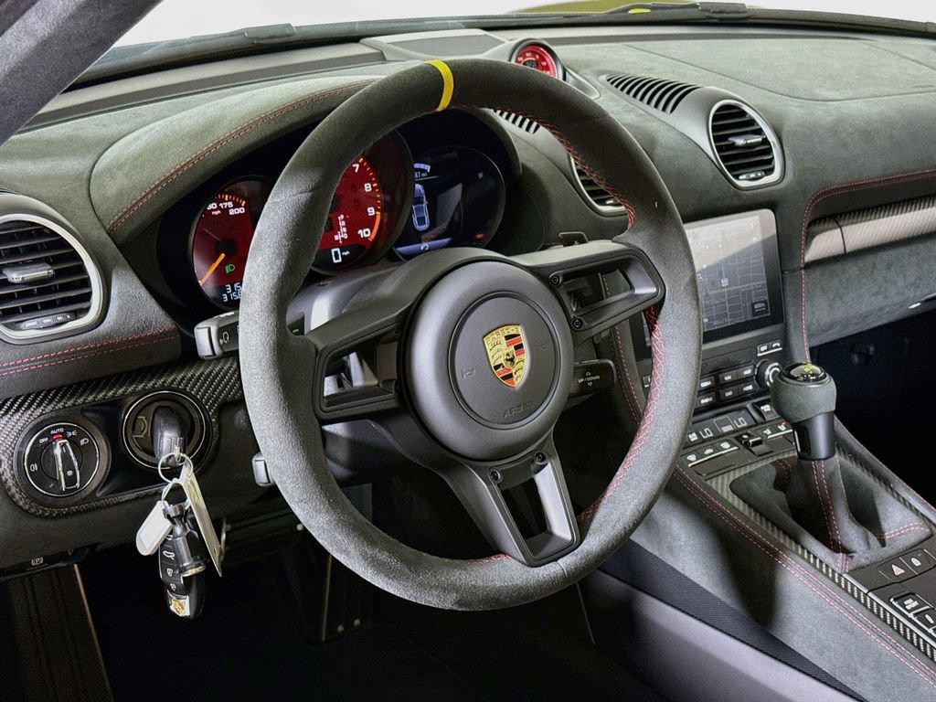 Certified 2024 Porsche 718 Cayman GT4 RS RWD image 11