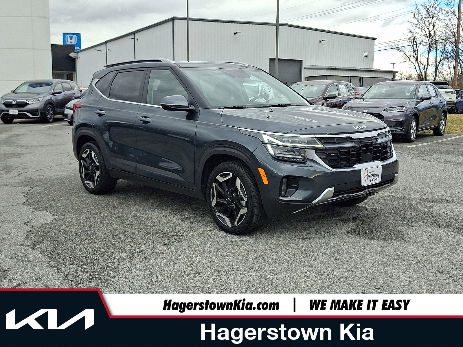 Certified 2025 Kia Seltos SX w/ SX Sunroof Package image 1