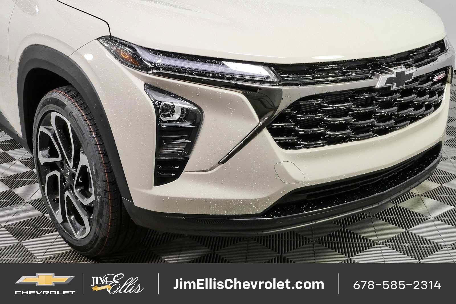 New 2026 Chevrolet Trax RS w/ Sunroof Package FWD image 35