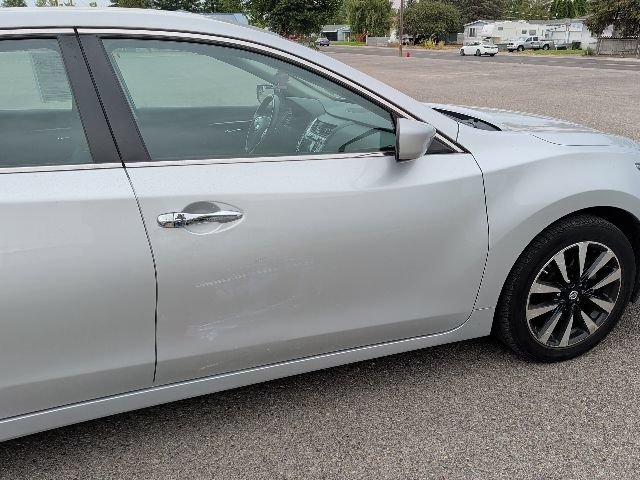 Used 2018 Nissan Altima 2.5 SV FWD image 13