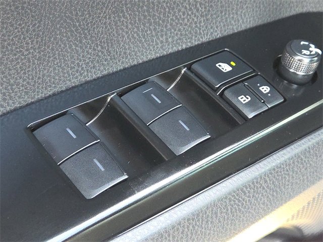Used 2025 Toyota Camry SE image 18