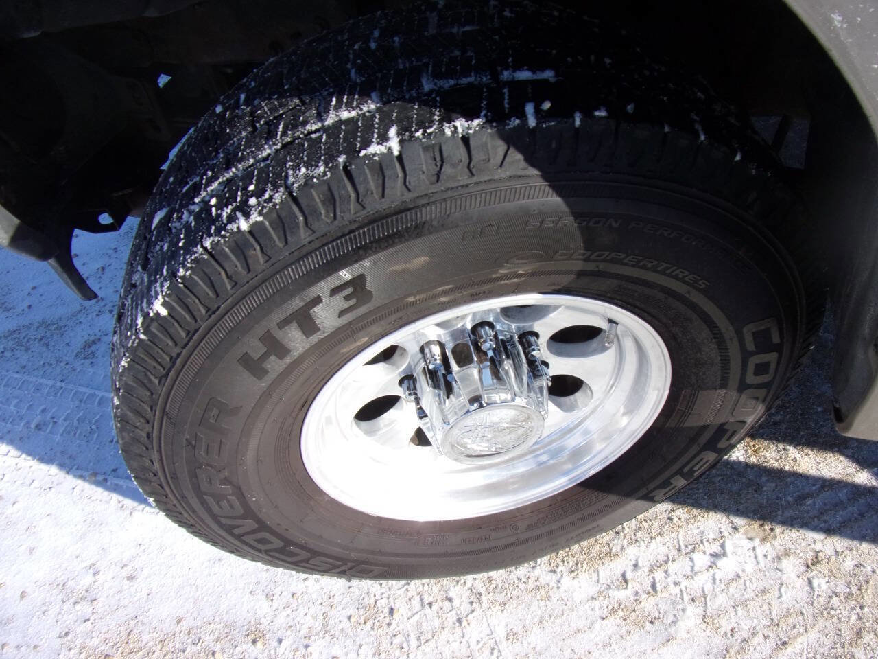 Used 2003 Ford F250 XLT image 5