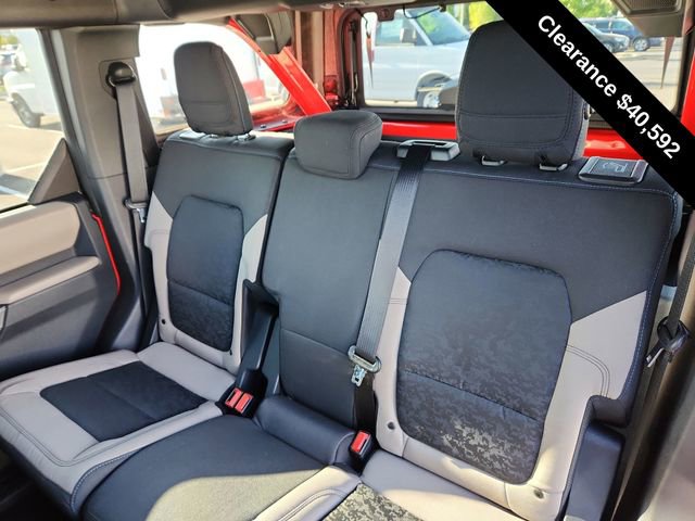 Used 2023 Ford Bronco Wildtrak image 24