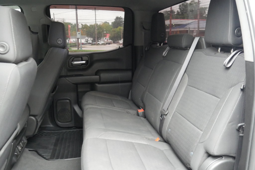 Used 2021 Chevrolet Silverado 1500 LT AWD/4WD image 7