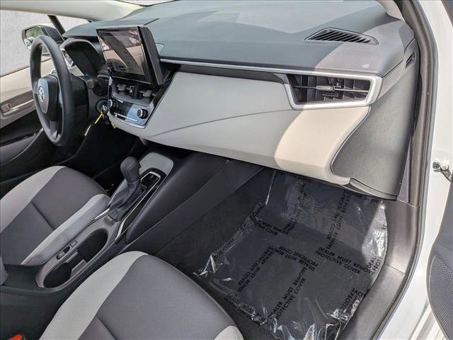 Used 2025 Toyota Corolla LE image 21