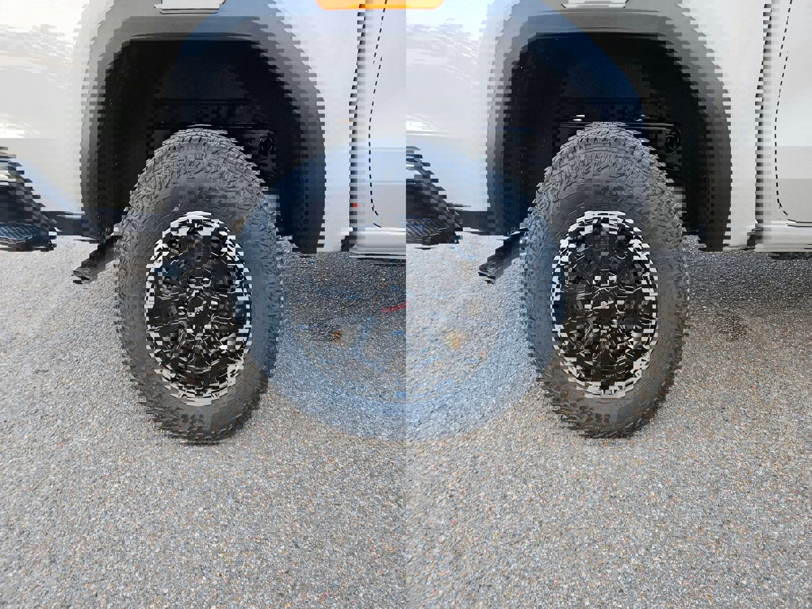 New 2026 GMC Canyon AT4 AWD/4WD image 28