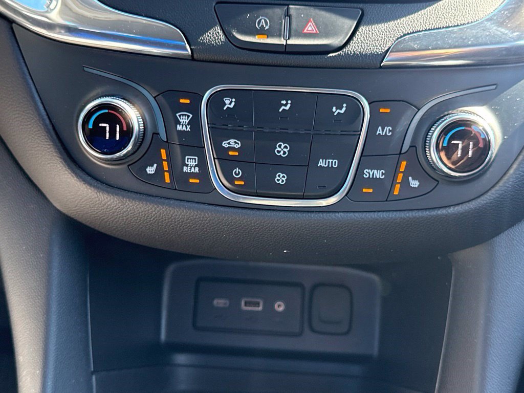 Used 2022 Chevrolet Equinox LT AWD/4WD image 31