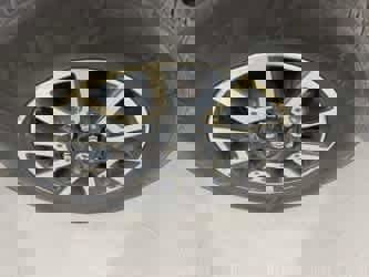 Used 2017 Toyota Tundra Limited w/ Limited Premium Package AWD/4WD image 10