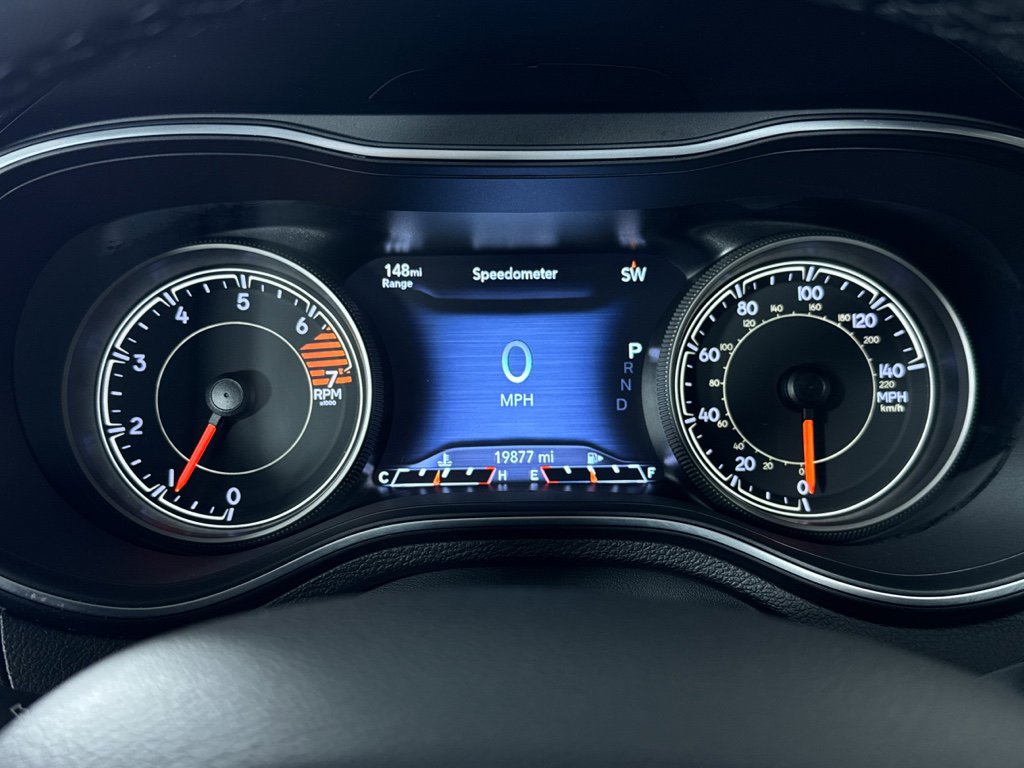 Used 2023 Jeep Cherokee Altitude Lux w/ Lux Elite Package image 9