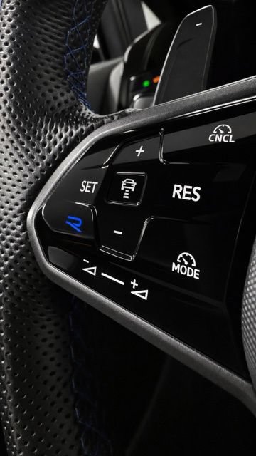 Used 2026 Volkswagen Golf w/ Euro Style Package AWD/4WD image 39