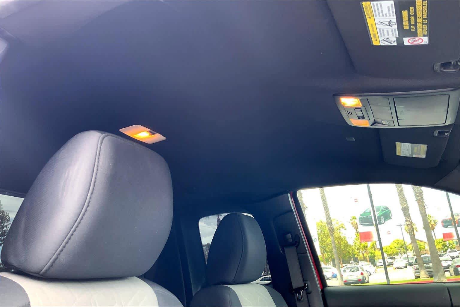 Used 2022 Toyota Tacoma TRD Sport w/ TRD Premium Sport Package RWD image 13