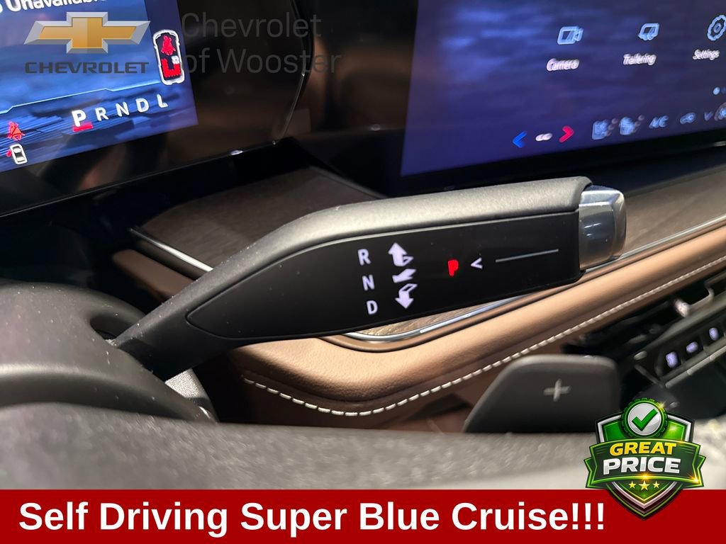 New 2026 Chevrolet Suburban High Country AWD/4WD image 12