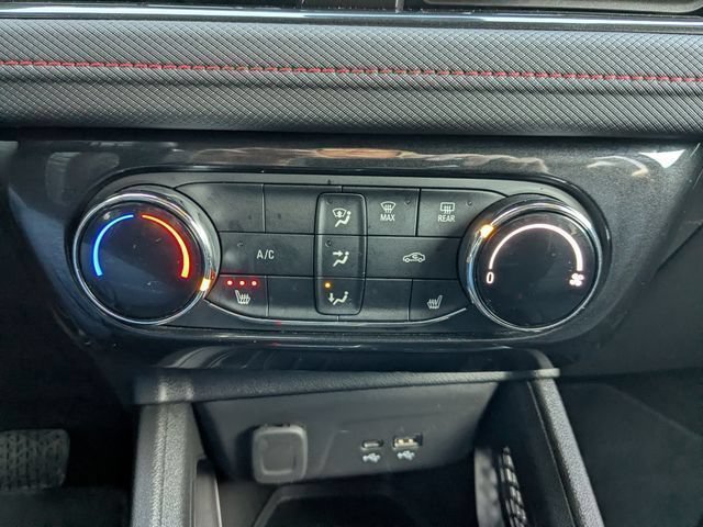 Used 2024 Chevrolet TrailBlazer RS FWD image 3