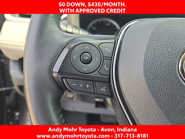 Used 2021 Toyota RAV4 XLE w/ Convenience Package AWD/4WD image 16