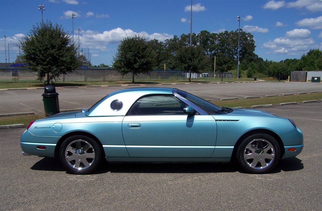 Used 2002 Ford Thunderbird image 5