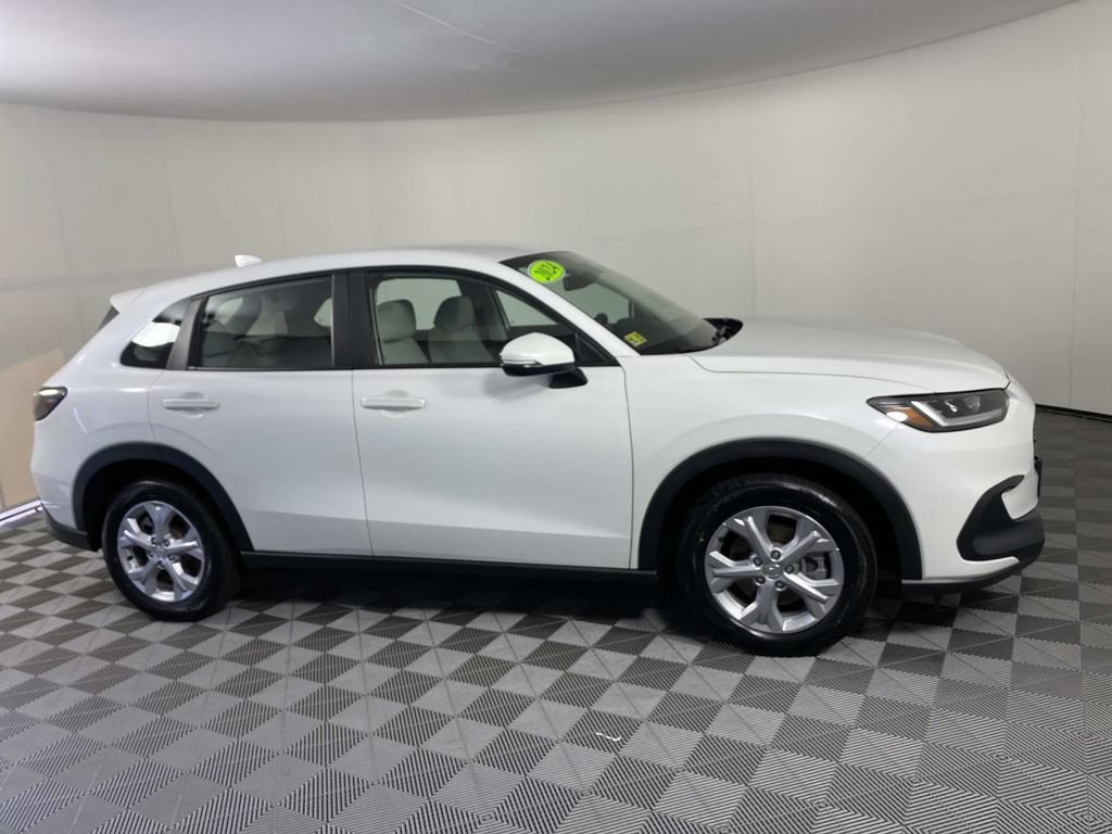 Used 2024 Honda HR-V LX image 10