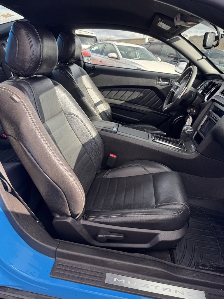 Used 2012 Ford Mustang Premium image 10