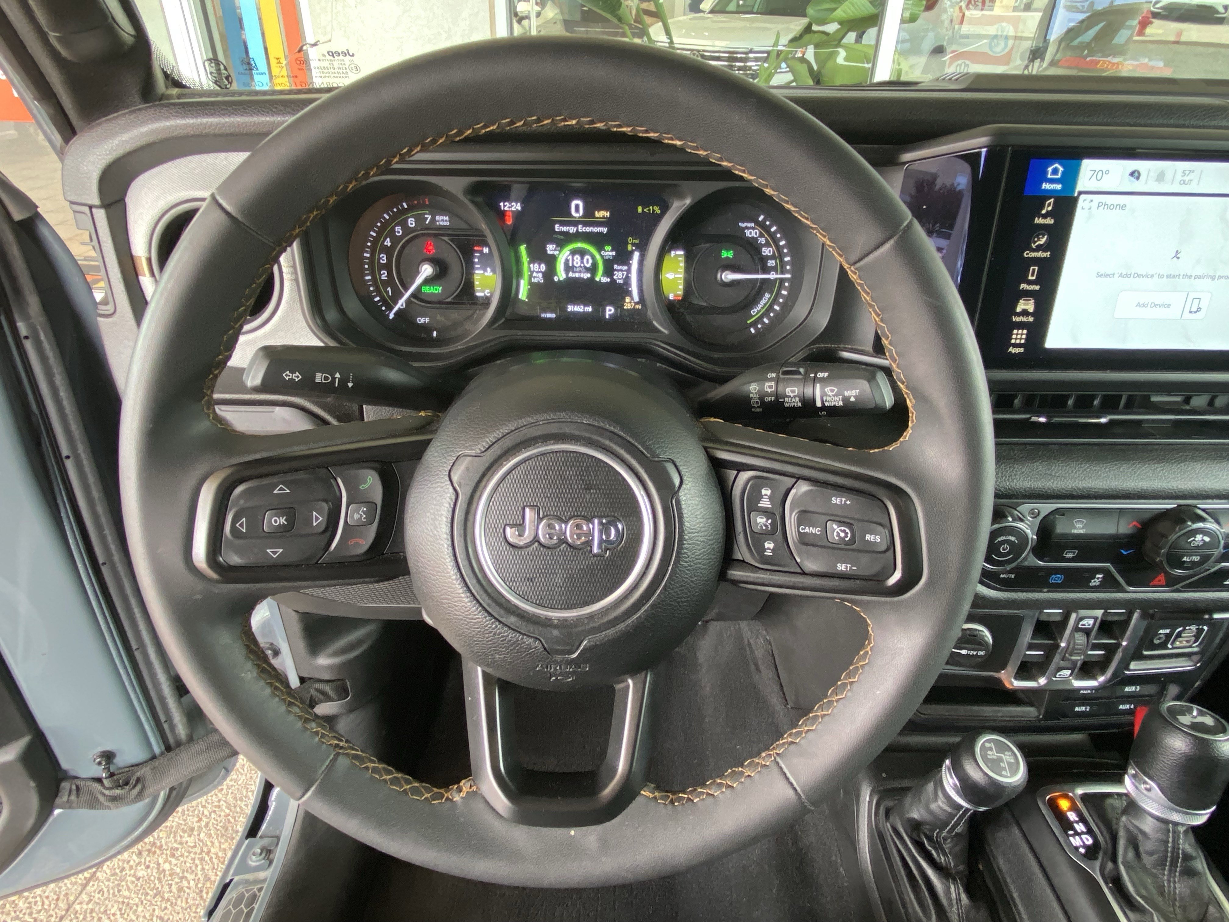 Used 2024 Jeep Wrangler Unlimited w/ Technology Group AWD/4WD image 35