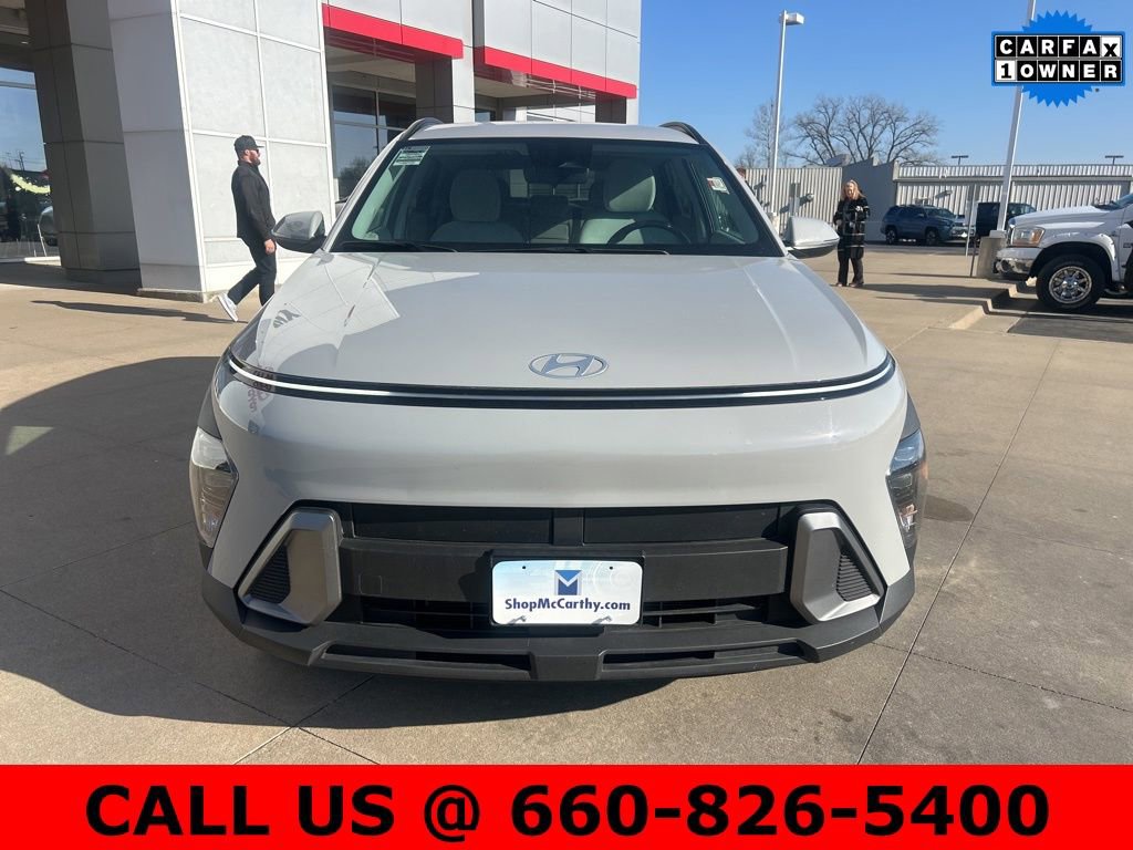 Used 2024 Hyundai Kona SEL image 2