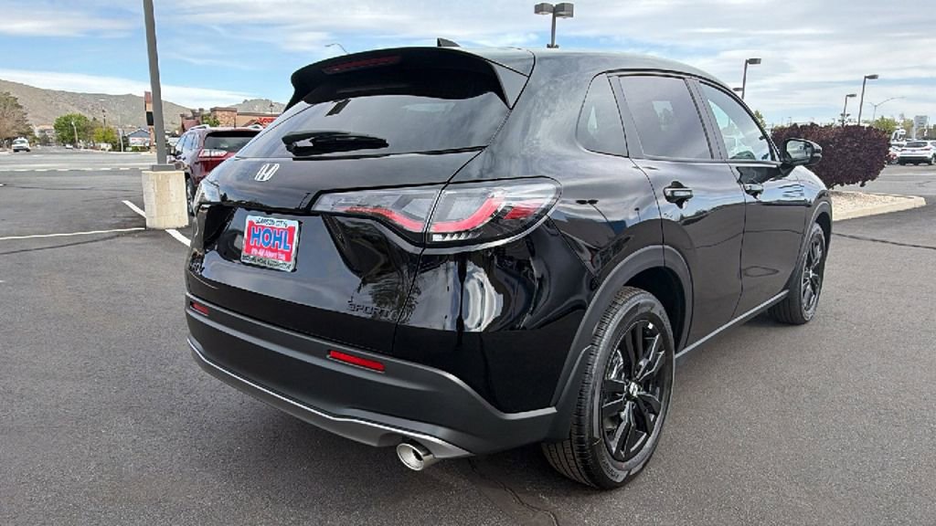 New 2026 Honda HR-V Sport image 3