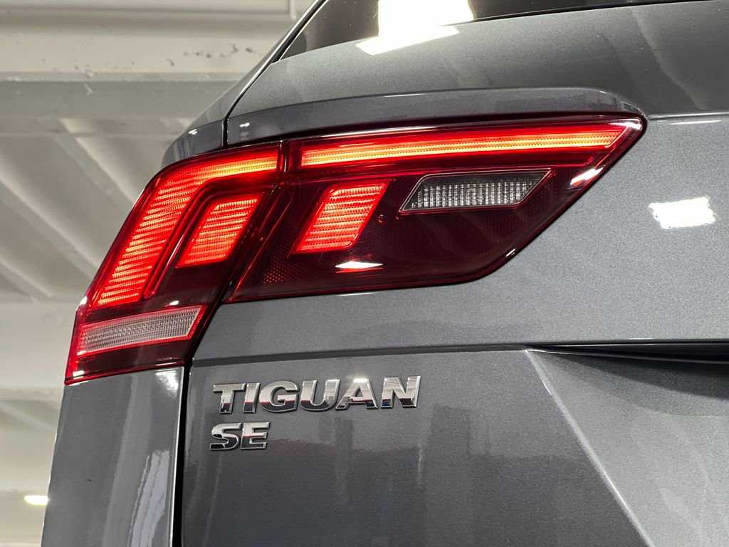 Used 2020 Volkswagen Tiguan SE R-Line w/ 3rd Row Seat Package image 10