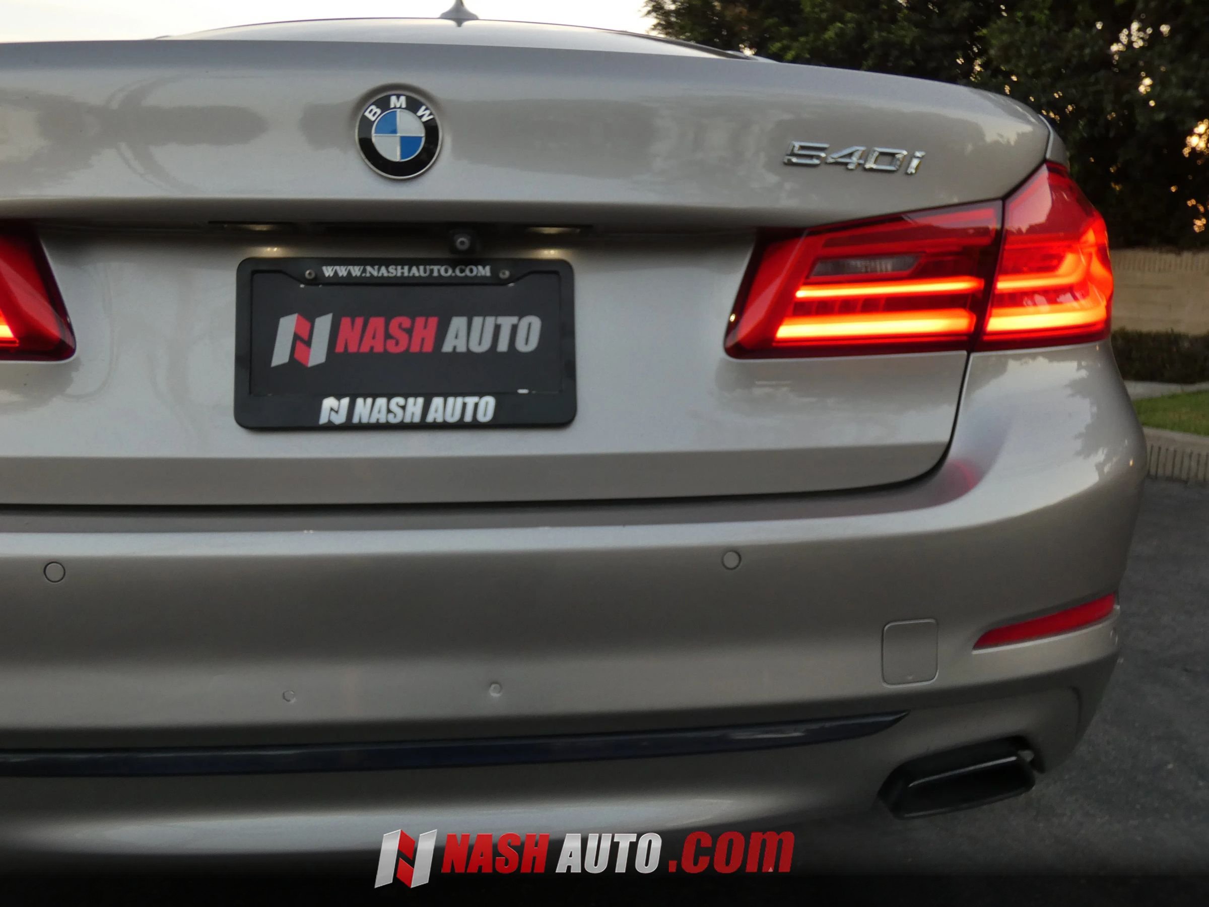 Used 2018 BMW 540i RWD image 8