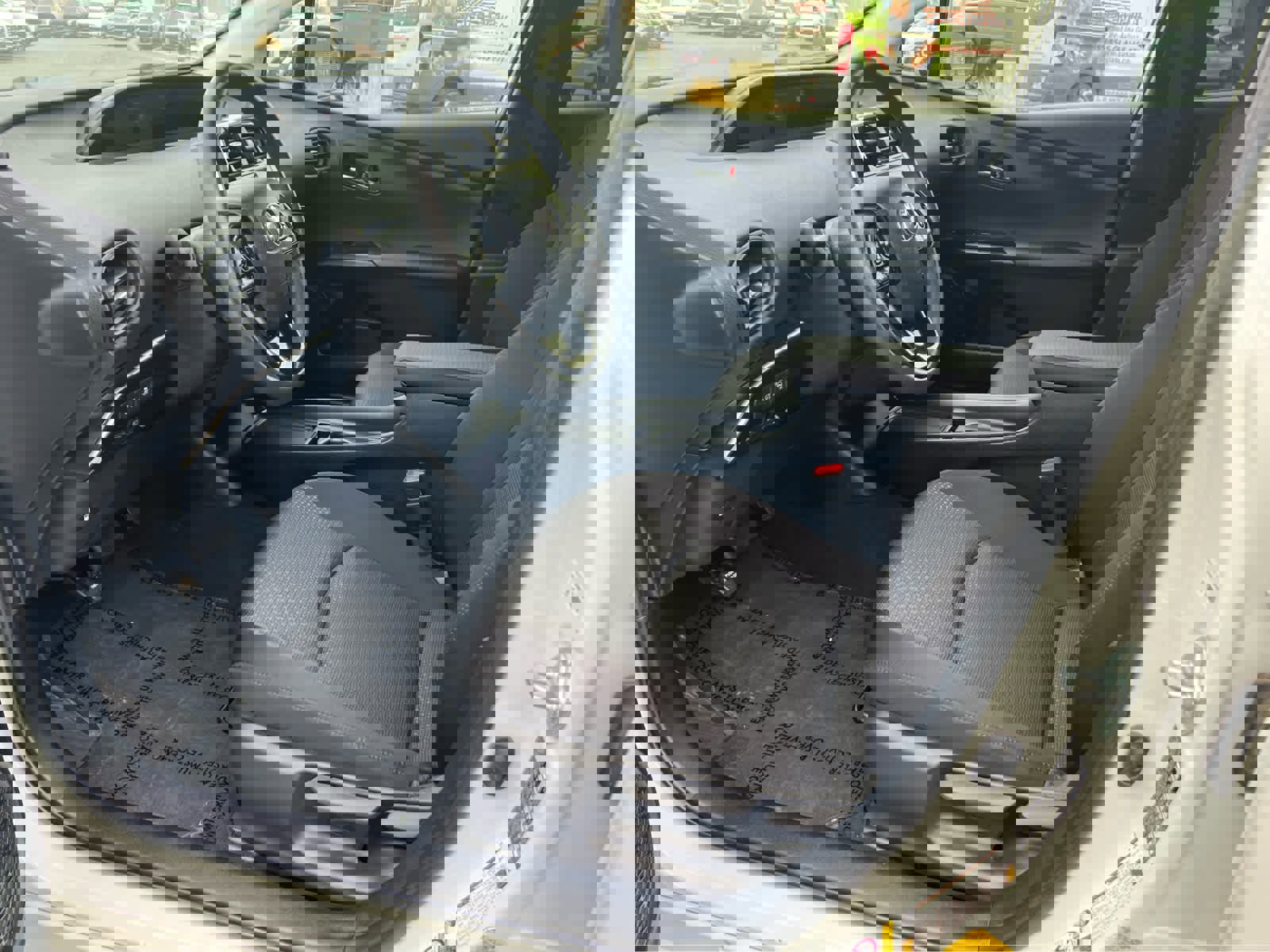 Used 2019 Toyota Prius LE image 27