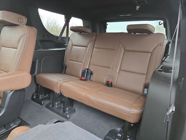 Used 2024 Chevrolet Suburban High Country w/ Max Trailering Package image 35