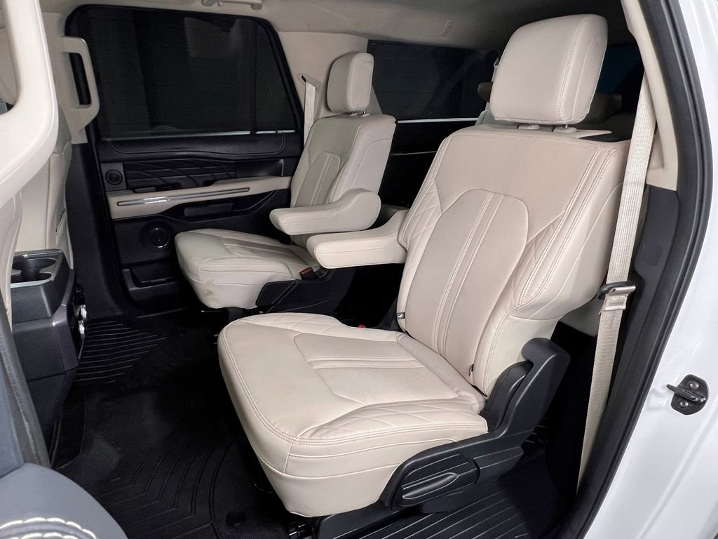 Used 2024 Ford Expedition Max Platinum AWD/4WD image 20