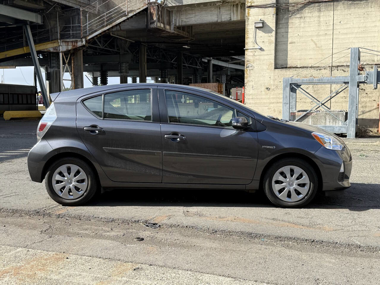 Used 2014 Toyota Prius C Three image 12