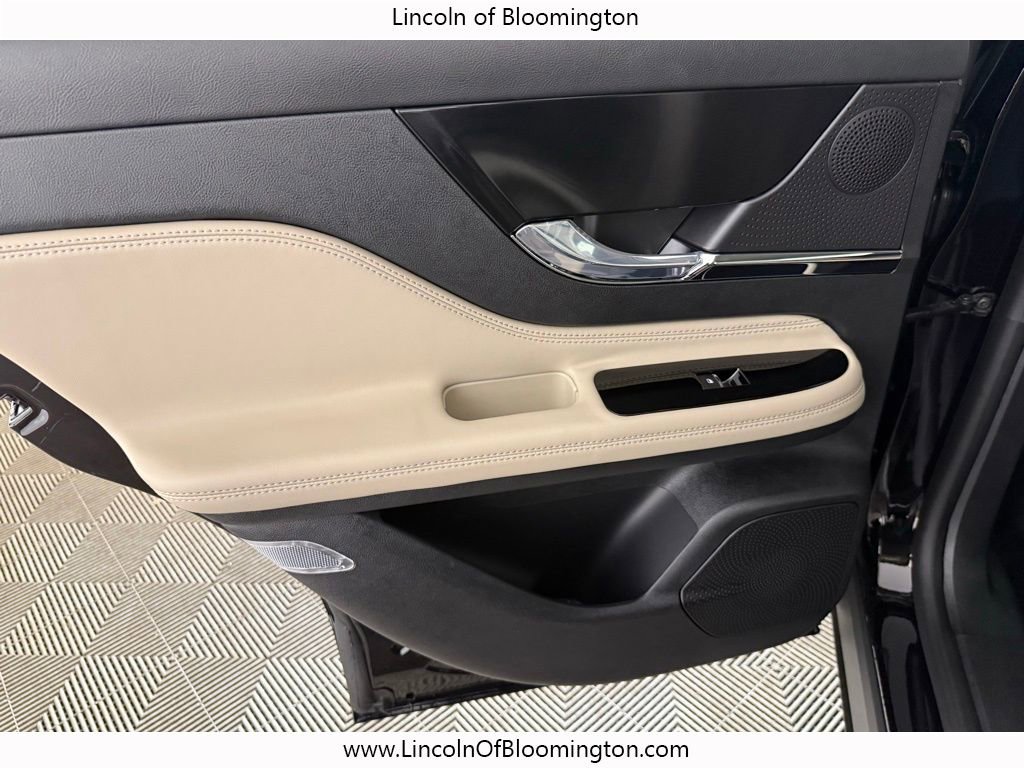 New 2026 Lincoln Corsair Premiere image 31