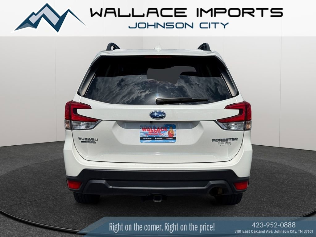 Certified 2023 Subaru Forester Premium image 4