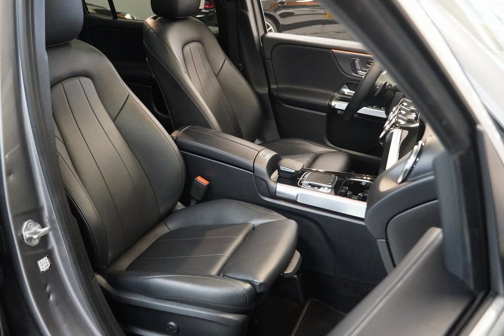 Used 2020 Mercedes-Benz GLB 250 4MATIC image 33