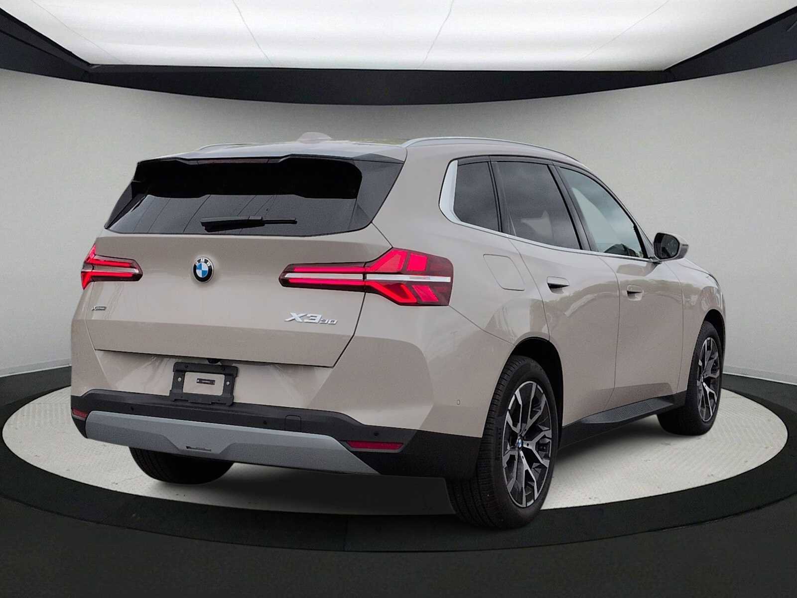 Used 2025 BMW X3 xDrive30i w/ Convenience Package AWD/4WD image 8