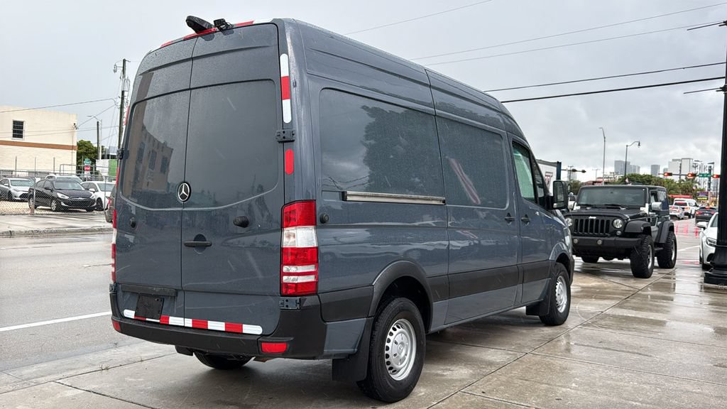Used 2018 Mercedes-Benz Sprinter 2500 image 14