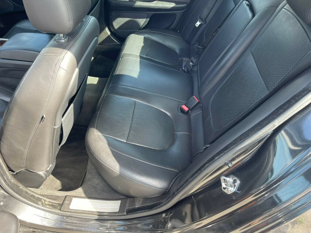 Used 2011 Jaguar XF Premium RWD image 25