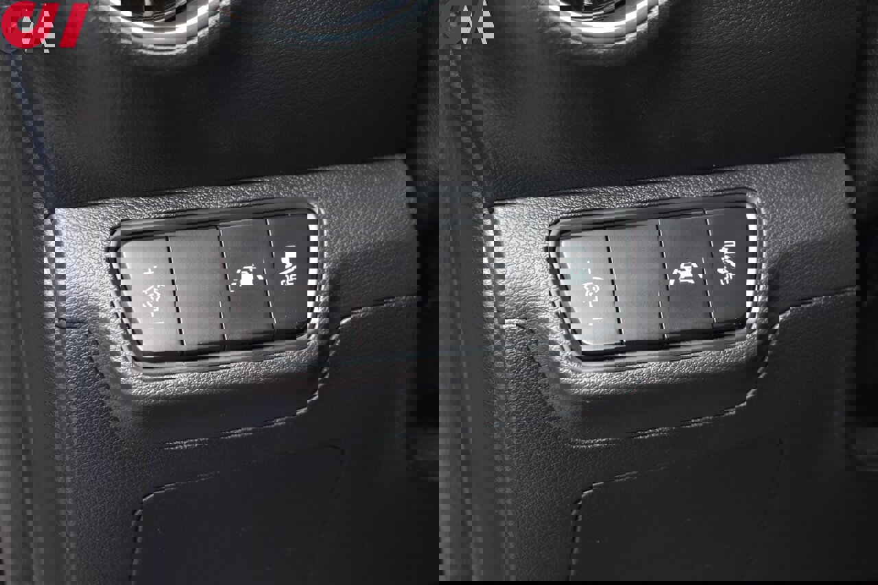 Used 2019 Kia Forte S image 16