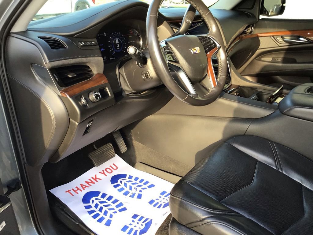 Used 2019 Cadillac Escalade Premium Luxury w/ Escalade Sport Edition image 10