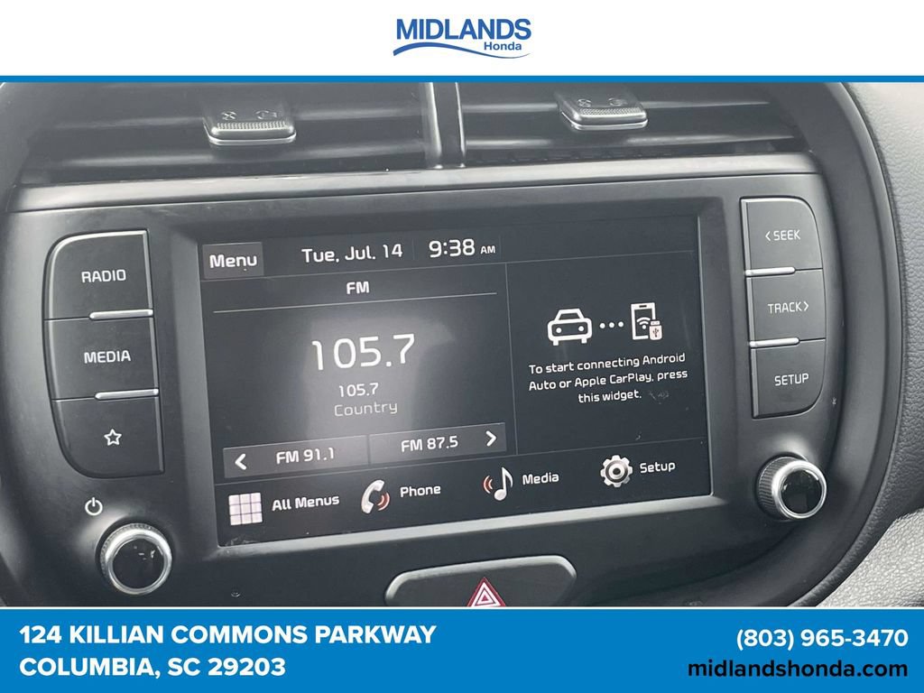 Used 2025 Kia Soul LX w/ LX Technology Package FWD image 22
