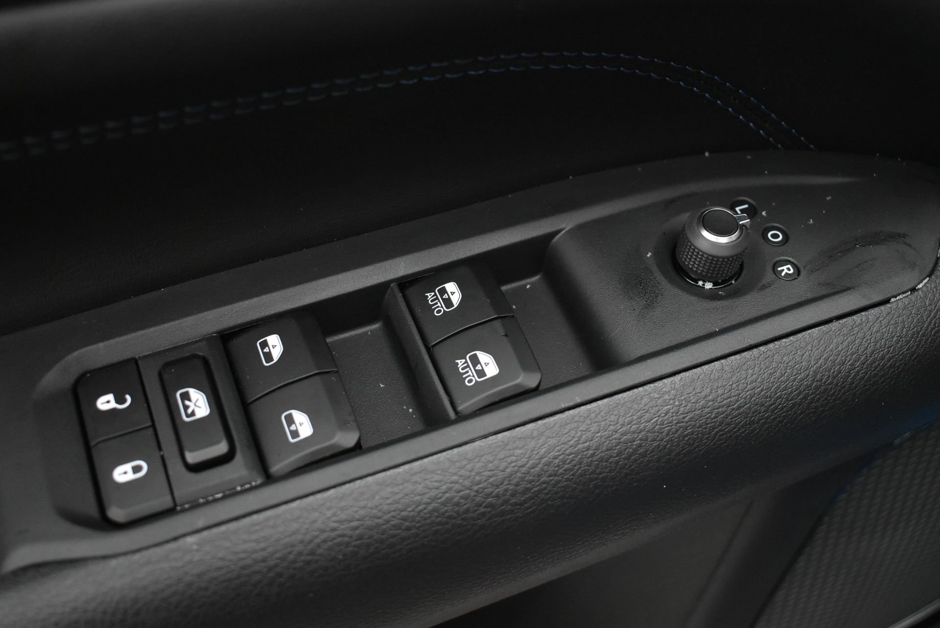 New 2026 Jeep Compass Latitude image 12