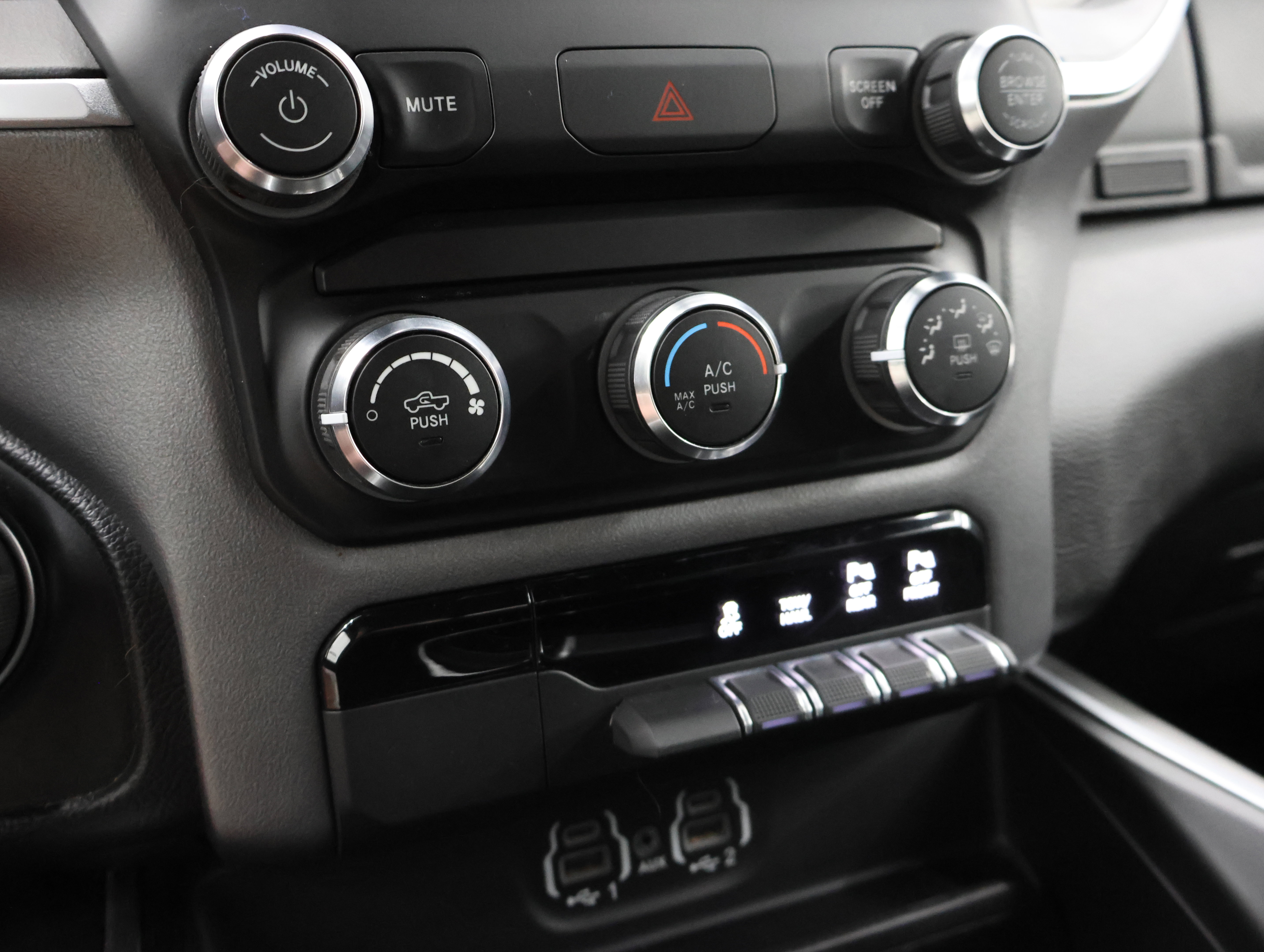Used 2022 RAM 1500 Big Horn AWD/4WD image 43