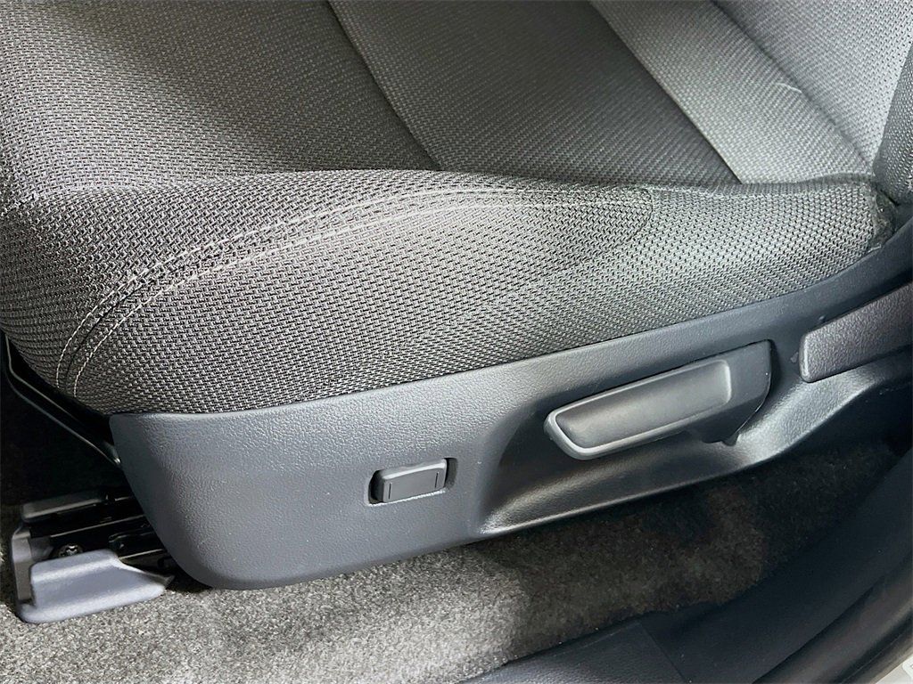 Certified 2025 Toyota 4Runner SR5 image 18