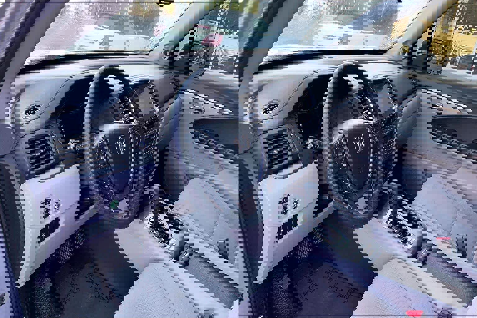 Used 2017 Honda Pilot EX image 17