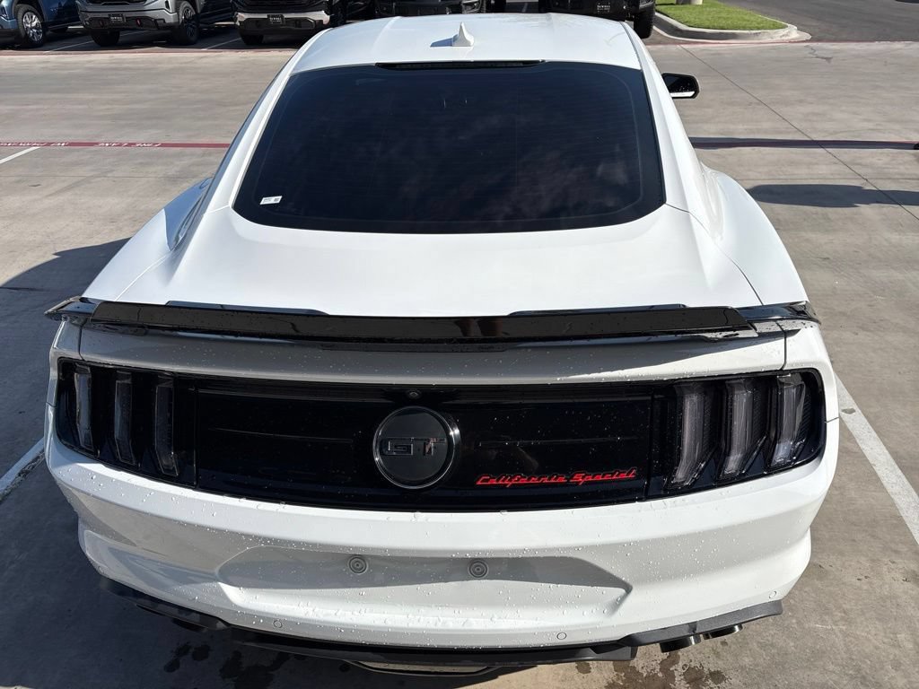 Used 2020 Ford Mustang GT Premium w/ Equipment Group 401A RWD image 4