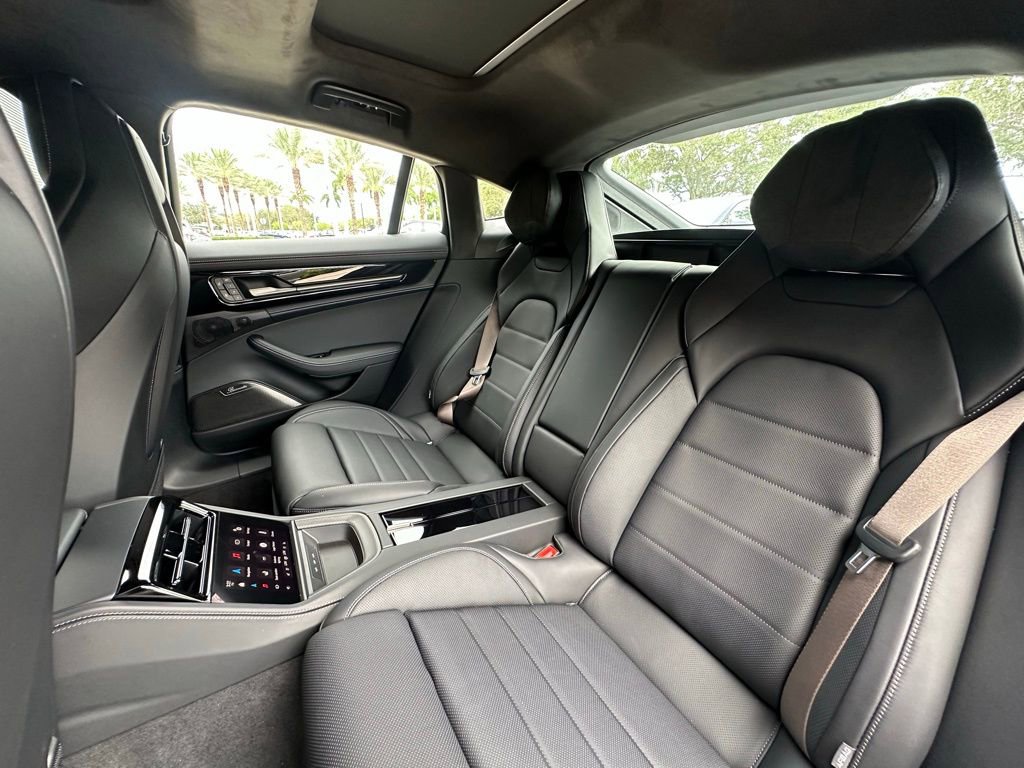 Used 2025 Porsche Panamera Turbo image 35