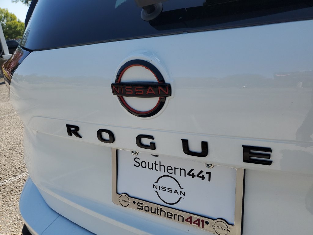 New 2026 Nissan Rogue SV AWD/4WD image 7