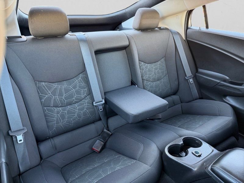 Used 2018 Chevrolet Volt LT image 17