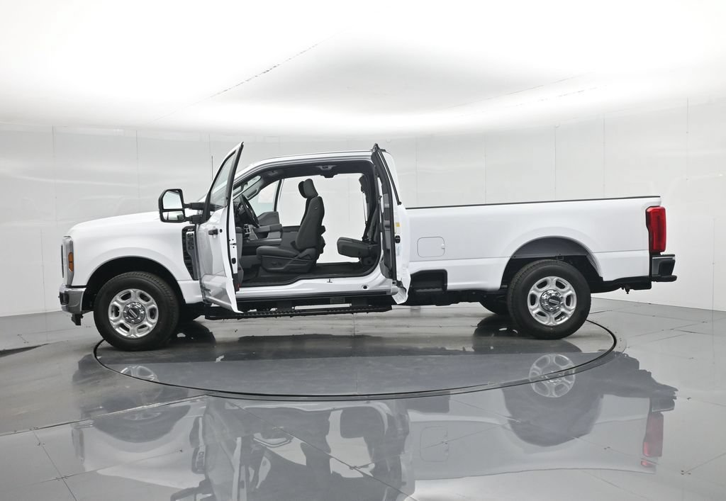New 2026 Ford F350 XLT RWD image 35