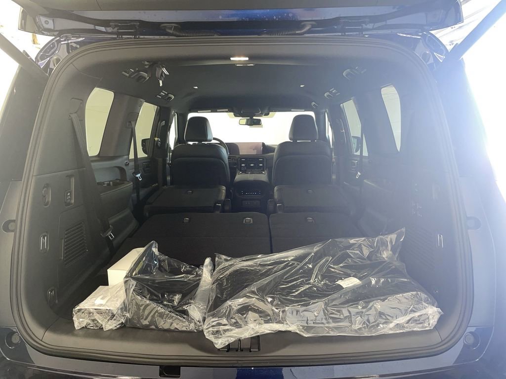 New 2026 Nissan Armada PRO-4X w/ Captain's Chari Seat Package image 16